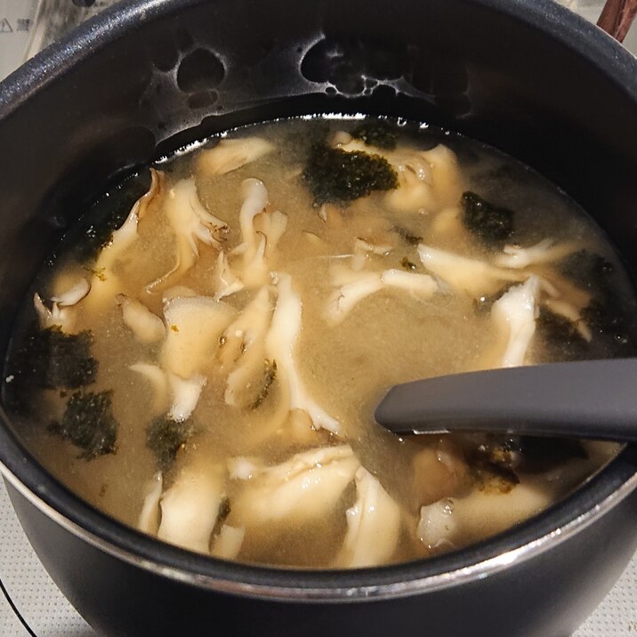 舞茸と海苔の味噌汁